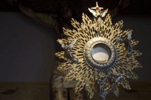 Jesus Eucaristia por Adora Comunicação
